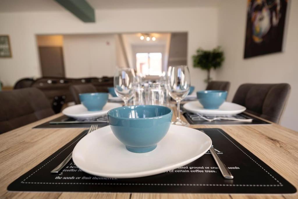 Le Convivial F - Tout Equipe - Centre-Ville Gare 蒙吕松 外观 照片